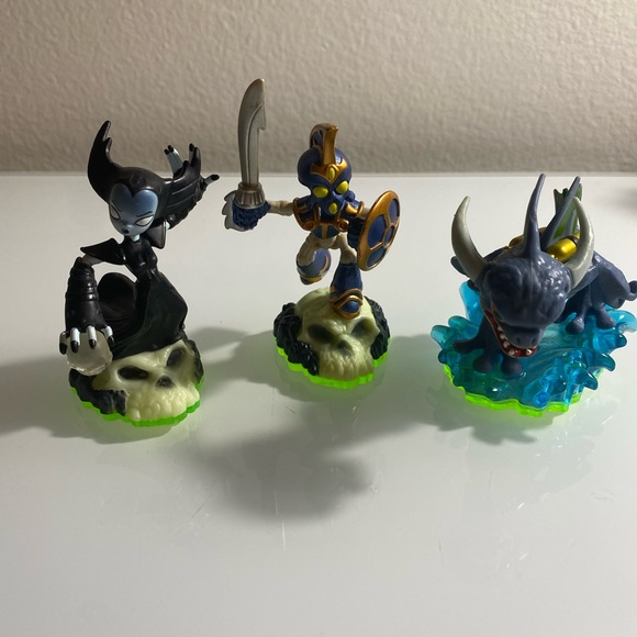 Skylander Spyros Adventure Bundle - Picture 3 of 3